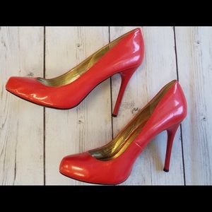 Carlos Santana Pumps